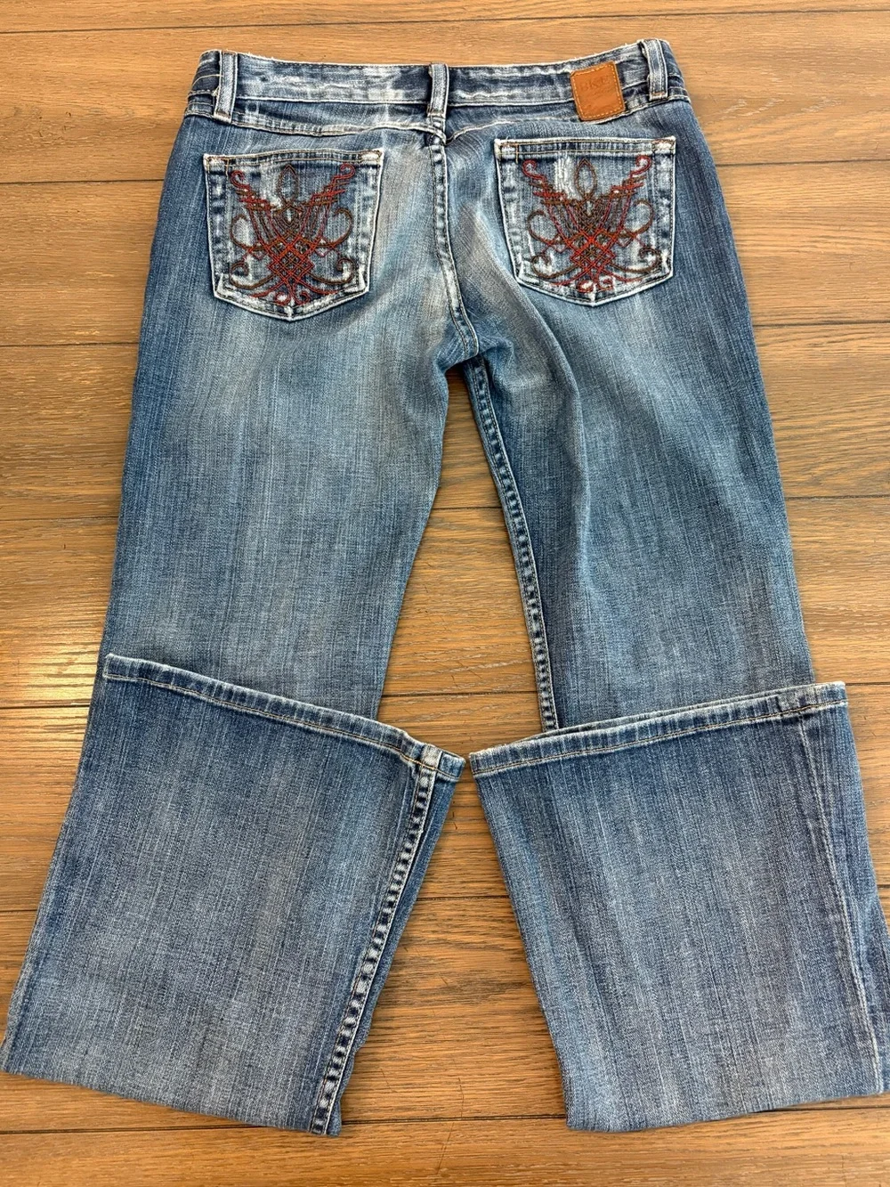 BKE Women's Light Blue‎ Washed Flare Jeans Size 28x31 1/2